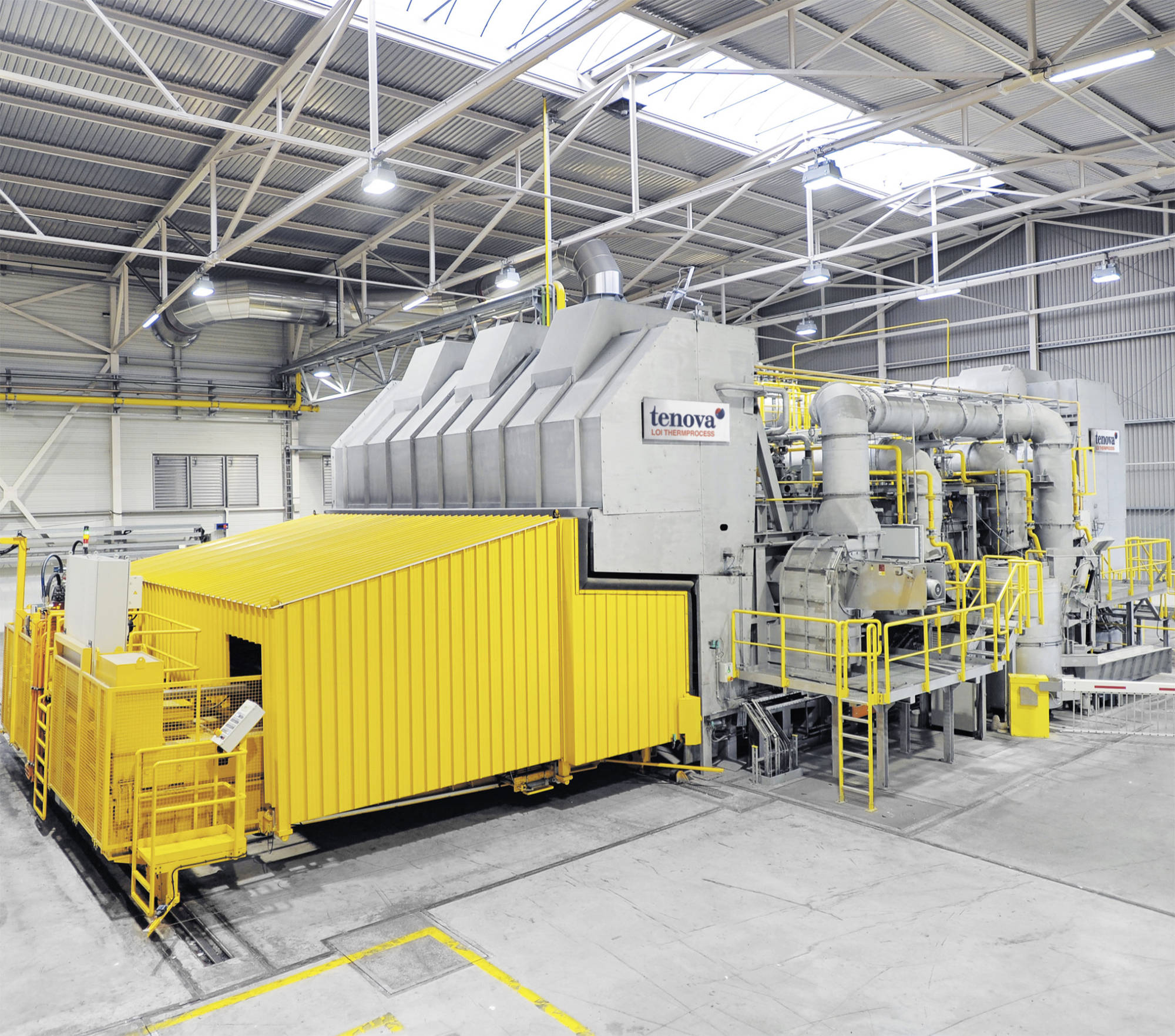 Twin-Chamber Melting Furnace (TCF®) Twin-Chamber Melting Furnace (TCF®)